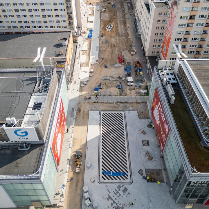 Przebudowa ulic Złota i Zgoda: prace przekroczyły półmetek