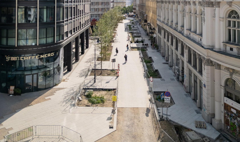 Przebudowa ulic Złota i Zgoda: prace przekroczyły półmetek